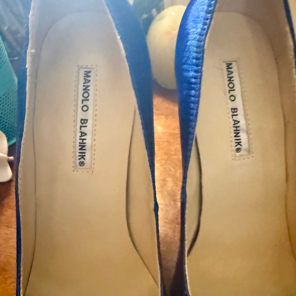 Manolo Blahnik Sapphire Blue Heels with Crystal Buckle - Picture 7 of 7